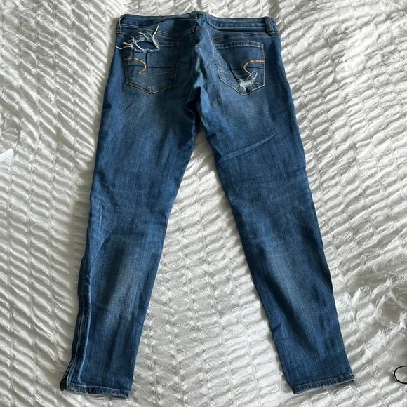 American Eagle Ripped Jeggings - Picture 3 of 3